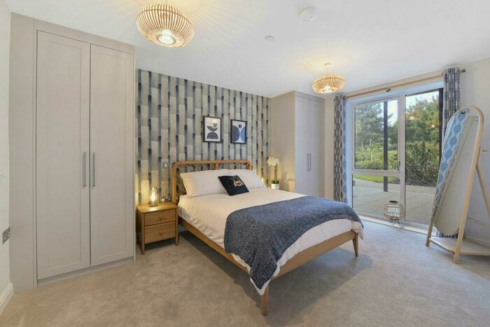1 Bedroom Apartment For Sale In Plot, The Landings, Kings Hill, ME19