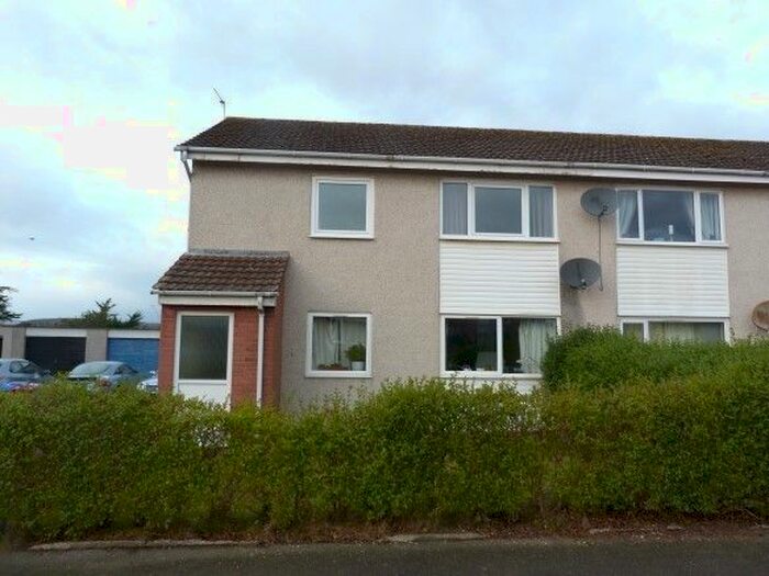 2 Bedroom Flat To Rent In Milnefield Avenue, Elgin, IV30