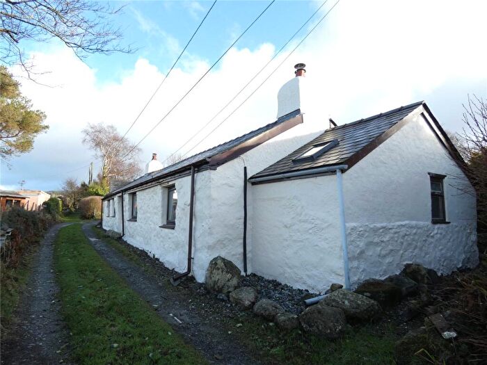 2 Bedroom Bungalow To Rent In Waunfawr, Caernarfon, Gwynedd, LL55