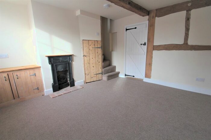 2 Bedroom Property To Rent In Barton Street, Tewkesbury, Gloucestershire, GL20