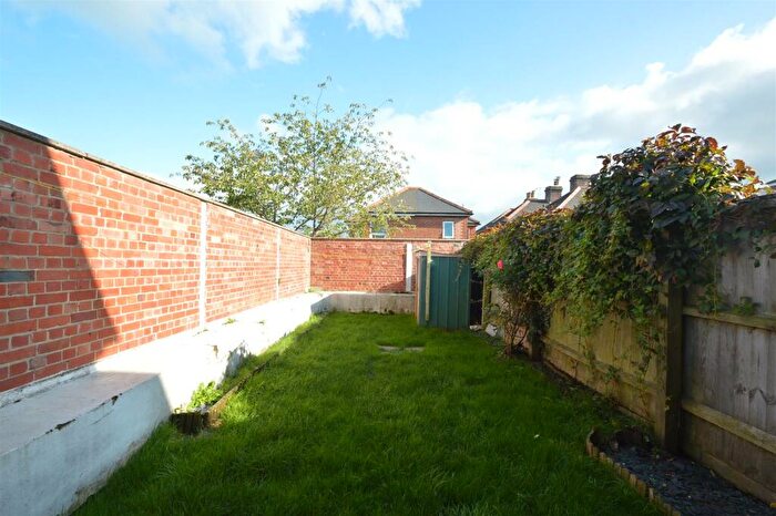 2 Bedroom Semi-Detached House For Sale In Central Ryde, PO33