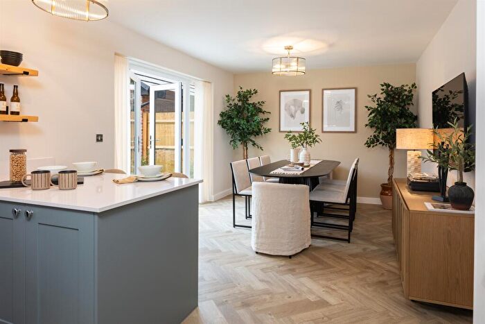 5 Bedroom Detached House For Sale In Meadow Views, Hailsham, BN27