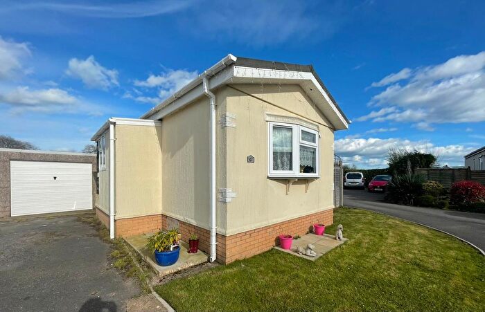 2 Bedroom Park Home For Sale In Berkeley Vale Park, Berkeley, GL13