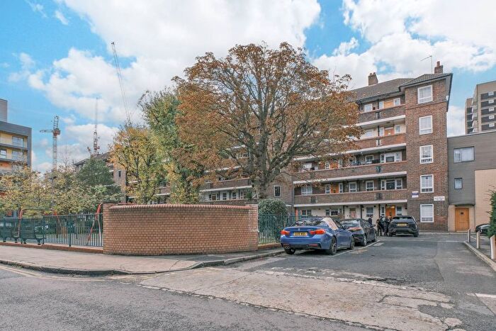 2 Bedroom Flat For Sale In Betts Street, Shadwell, London, E1