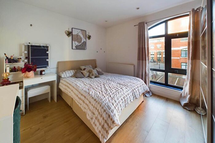 1 Bedroom Apartment For Sale In Corner Hall, Hemel Hempstead, HP3