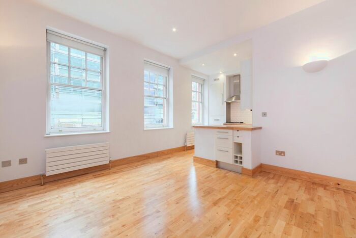 1 Bedroom Flat To Rent In Rathbone Place, Fitzrovia, London, W1T