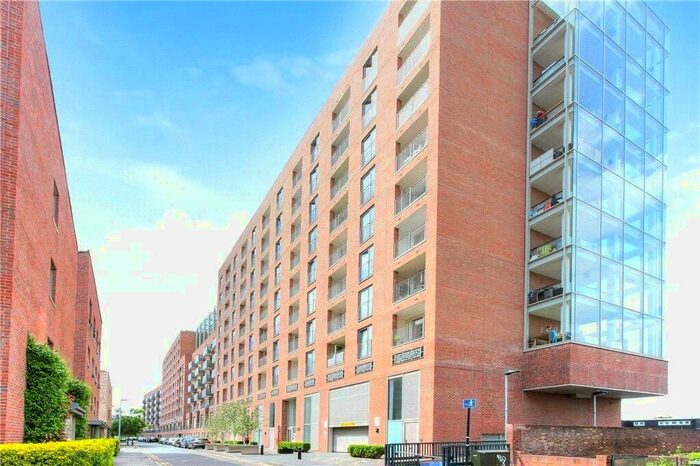 2 Bedroom Flat To Rent In Pioneer Court, Hammersley Road, E16