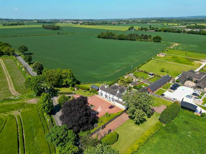 6 Bedroom Detached House For Sale In Lynn Lane, Shenstone, Lichfield, WS14