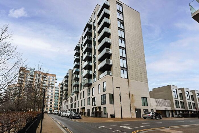 2 Bedroom Flat To Rent In Patina Mansions, Mirabelle Gardens, Stratford, London, E20