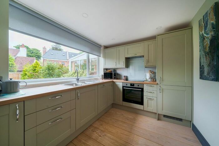 3 Bedroom Semi-Detached House To Rent In Firs Avenue, Windsor, SL4