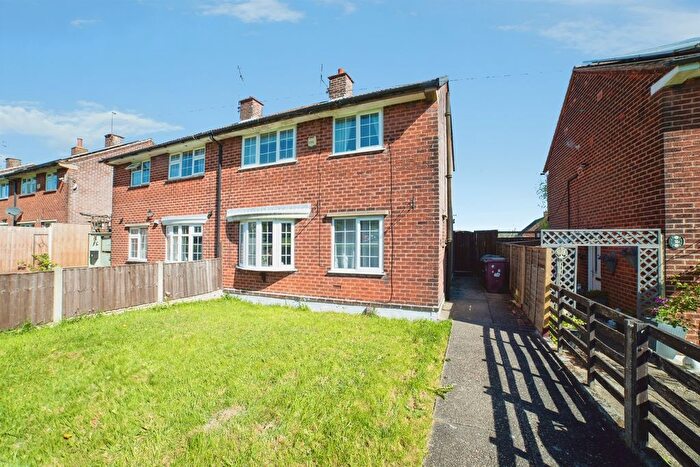3 Bedroom Semi-Detached House For Sale In Princess Avenue, South Normanton, Alfreton, DE55