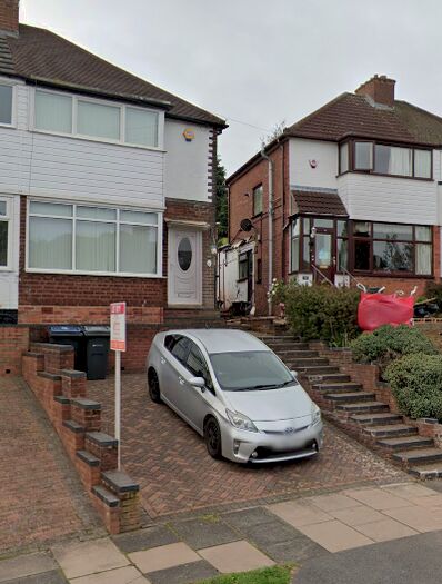 3 Bedroom Semi-Detached House To Rent In Perrywood Road, Birmingham B42
