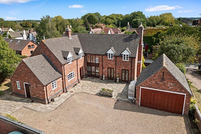 5 Bedroom Detached House For Sale In Littlewood, Abbots Morton, Worcestershire., WR7