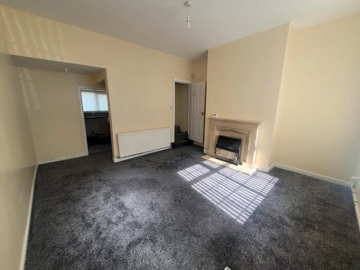 4 Bedroom Terraced House To Rent In Heaton Road, Manningham, Bradford, BD9