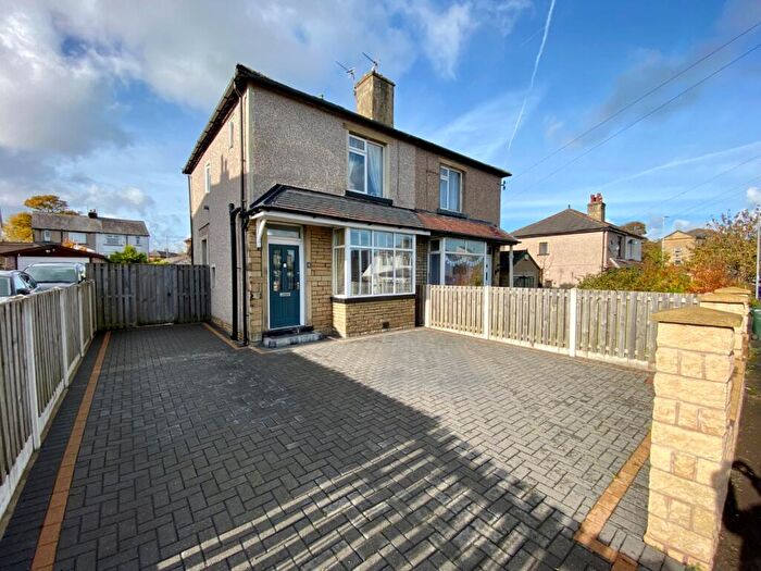 3 Bedroom Semi Detached House For Sale In Westwood Avenue, Eccleshill, Bradford, BD2