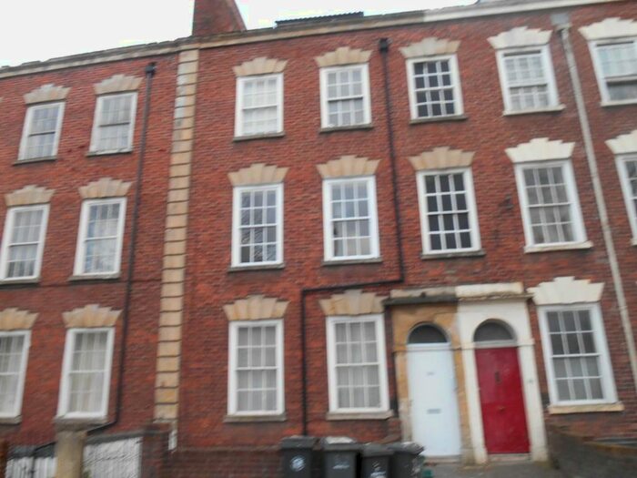 2 Bedroom Flat To Rent In Hotwell Road, Bristol, BS8
