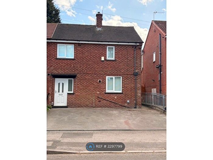 3 Bedroom Semi-Detached House To Rent In Kimberworth Park Road, Rotherham, S61