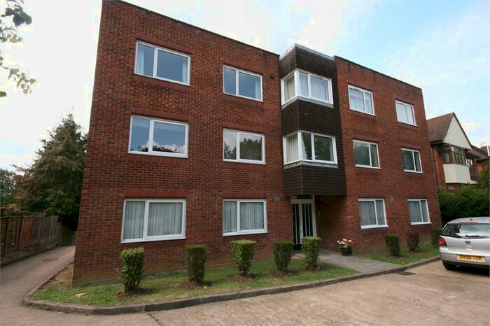 1 Bedroom Flat To Rent In Woodside Avenue, London, N12