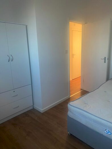 4 Bedroom Flat To Rent In Tulse Hill, London, SW2
