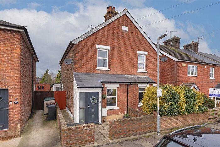 2 Bedroom Semi-Detached House For Sale In Mount Pleasant, Paddock Wood, Tonbridge, TN12