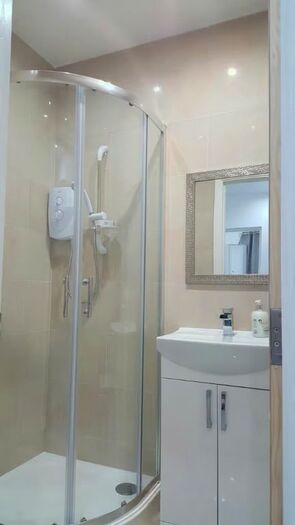 1 Bedroom Studio To Rent In Lincoln Avenue, Romford, Essex, RM7