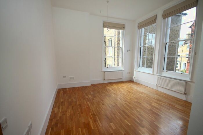 1 Bedroom Flat To Rent In Bennett Park, Blackheath, SE3