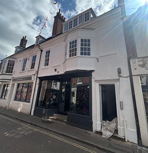 1 Bedroom Apartment To Rent In Parchment Street, Winchester, SO23