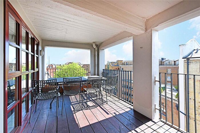 2 Bedroom Apartment To Rent In Capstan Court, Wapping Wall, London, E1W