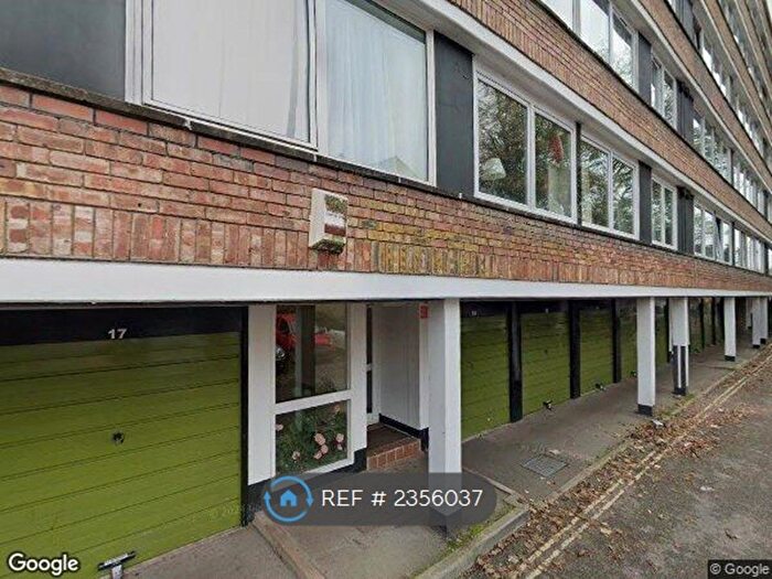 2 Bedroom Flat To Rent In High Kingsdown, Bristol, BS2