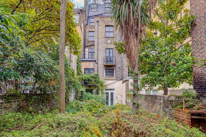 5 Bedroom Property For Sale In Chapel Street, London, SW1X