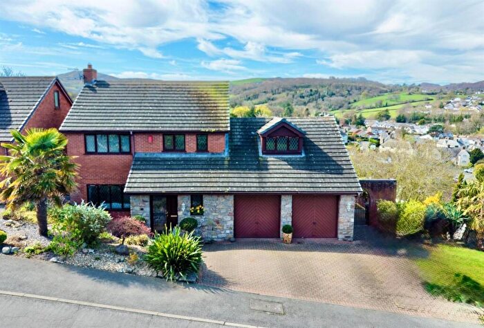 4 Bedroom Detached House For Sale In Bryn Seiri Road, Conwy, LL32