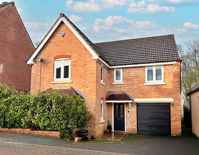 4 Bedroom Detached House For Sale In Braithwaite Court, Pontefract, WF9