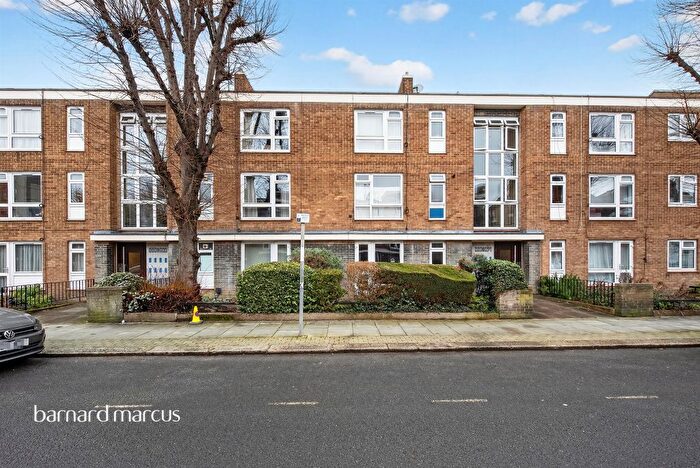 2 Bedroom Flat For Sale In Atney Road, London, SW15