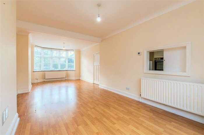 3 Bedroom Terraced House To Rent In Melford Road, East Dulwich, London, SE22