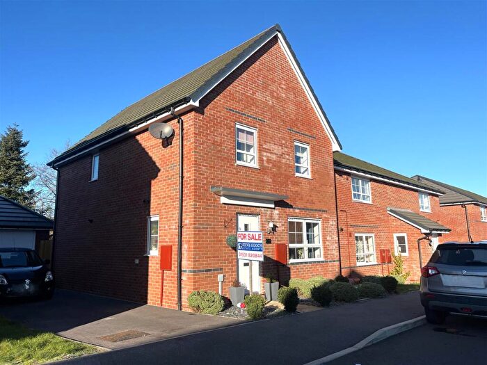 4 Bedroom Detached House For Sale In Manor Road, Newent, GL18