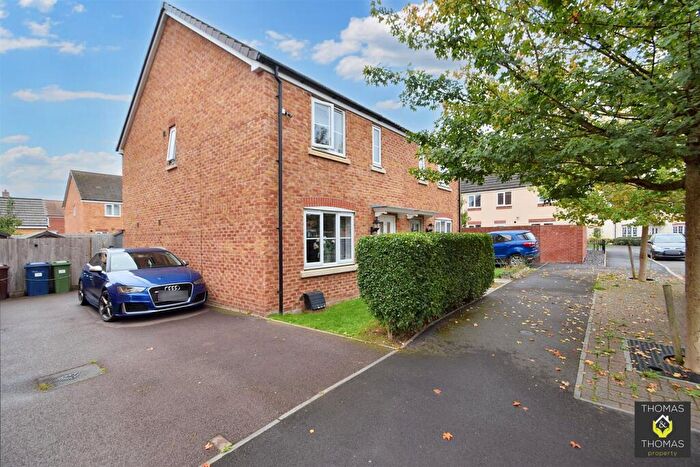 4 Bedroom Semi-Detached House For Sale In Dawkes Road, Longford, GL2