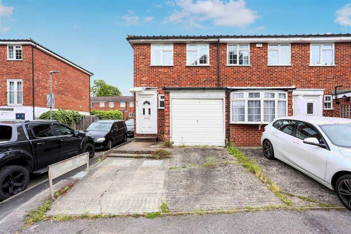 3 Bedroom End Of Terrace House To Rent In Langley Park Road, Sutton, SM2