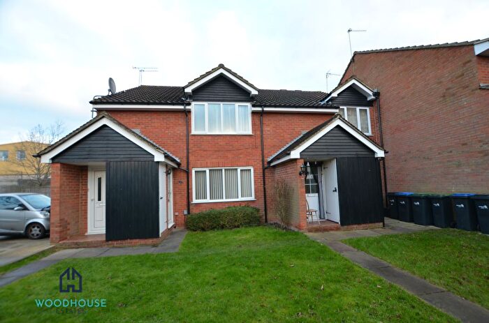 2 Bedroom Maisonette To Rent In Westland Drive, Hatfield, AL9