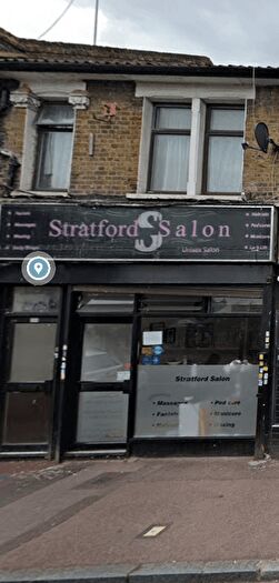 Finca To Rent In London, E15