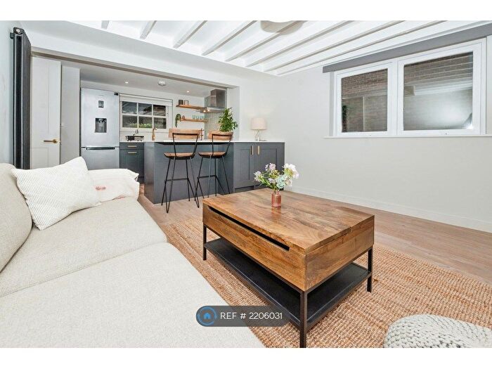 1 Bedroom Flat To Rent In Welclose Street, St Albans, AL3