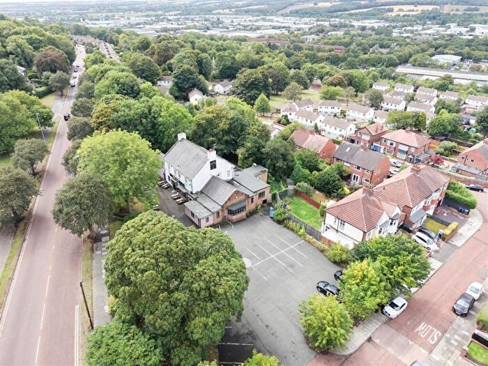 4 Bedroom Detached House For Sale In Saltwell Road South, Low Fell, NE9
