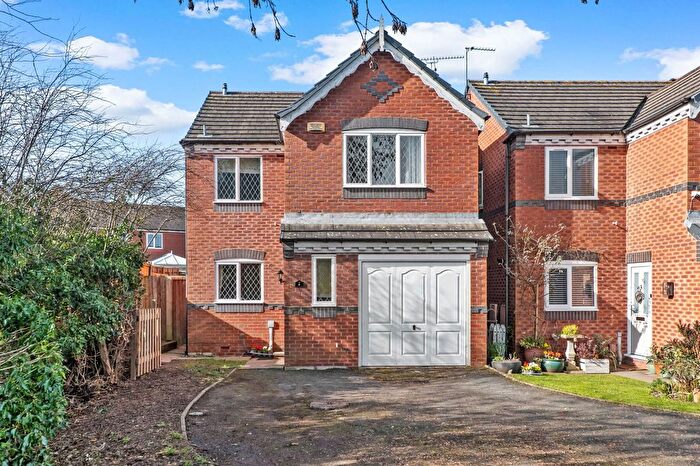 3 Bedroom Detached House For Sale In Bamburgh Crescent, Worcester., WR4