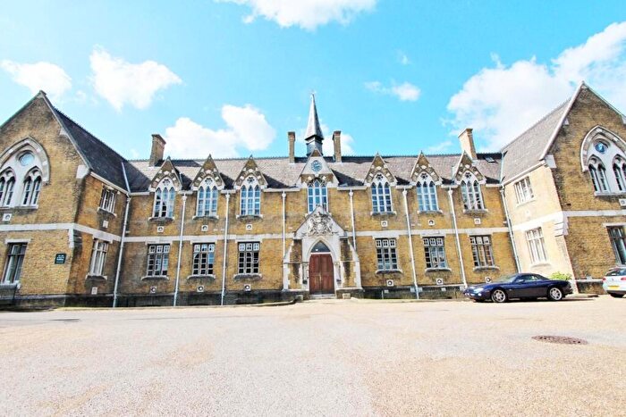 1 Bedroom Flat To Rent In Old School Court, Drapers Road, Tottenham, N17