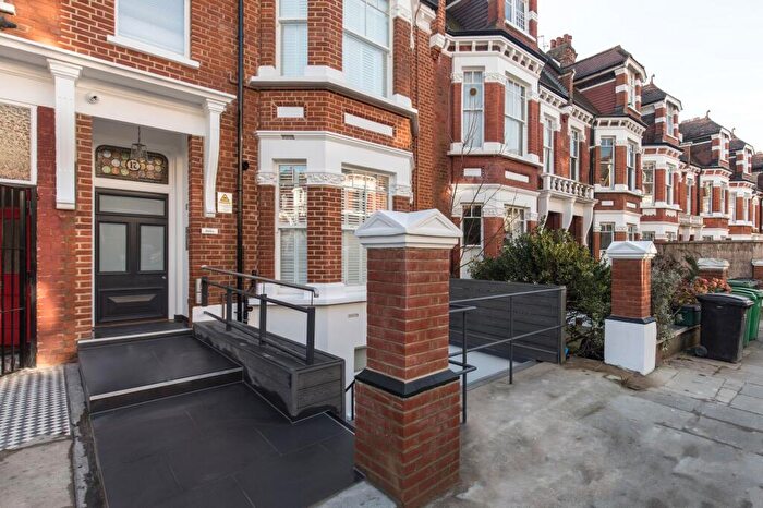 Flat To Rent In Inglewood Road, NW6