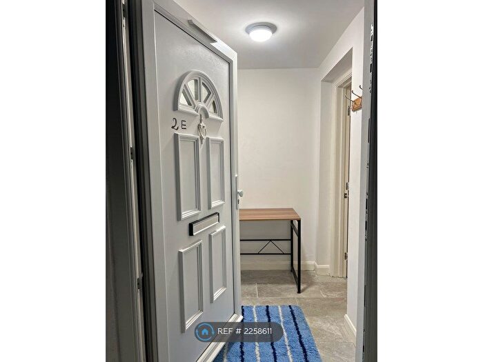 1 Bedroom Flat To Rent In Walpole Road, London, SW19