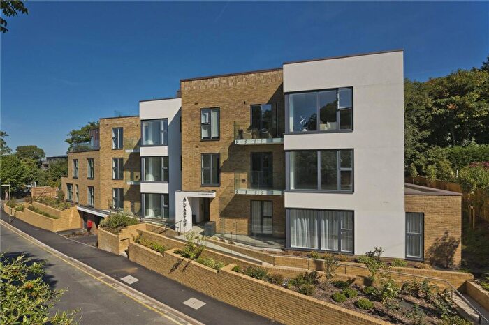 1 Bedroom Apartment To Rent In Clandon Road, Guildford, Surrey, GU1