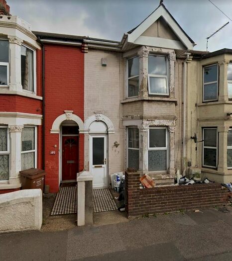 1 Bedroom Flat To Rent In Sharps Green, Lower Rainham Road, Gillingham, ME7