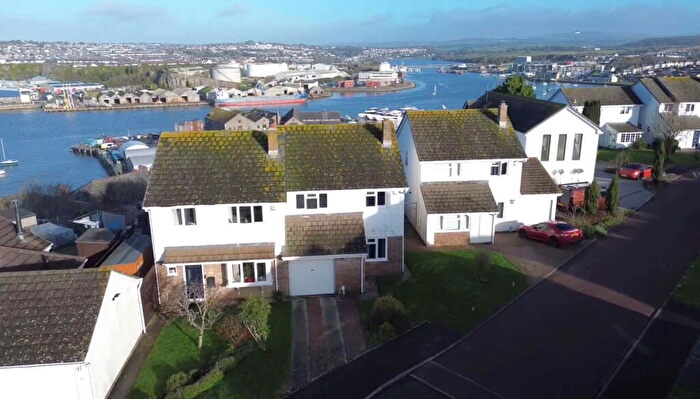 3 Bedroom Semi Detached House For Sale In Tapson Drive, Turnchapel, Plymouth., PL9