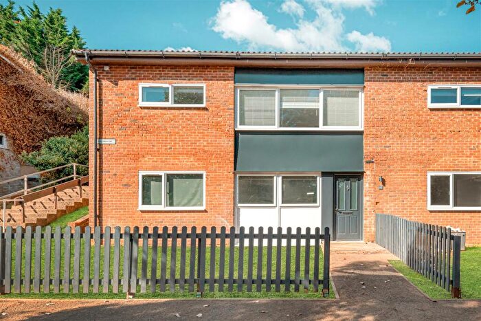 1 Bedroom Flat To Rent In Longland Way, High Wycombe, HP12