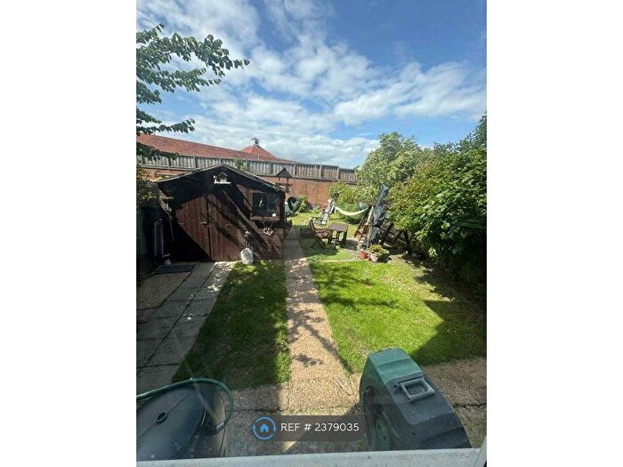 3 Bedroom End Of Terrace House To Rent In Northbourne Road, Eastbourne, BN22